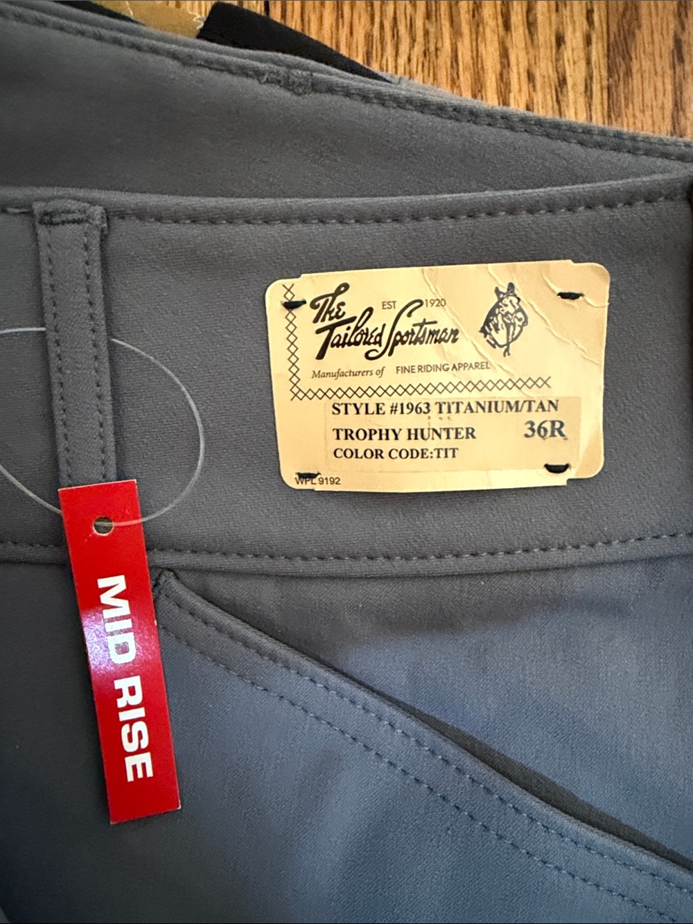Tailored Sportsman 36R womens Mid-Rise breech Titanium/Tan KP , NWT never worn